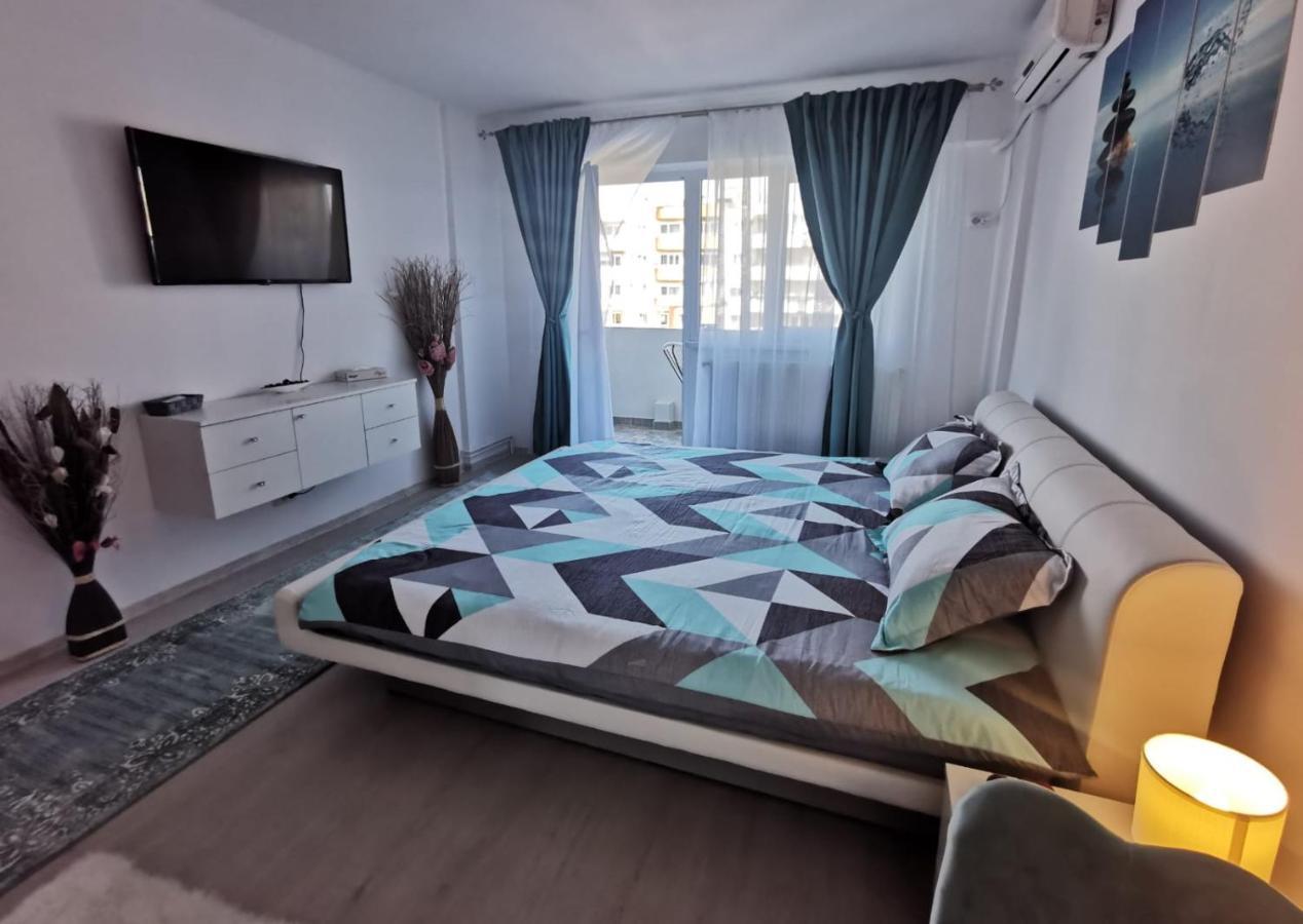 Apartament Regim Hotelier Deva Buitenkant foto