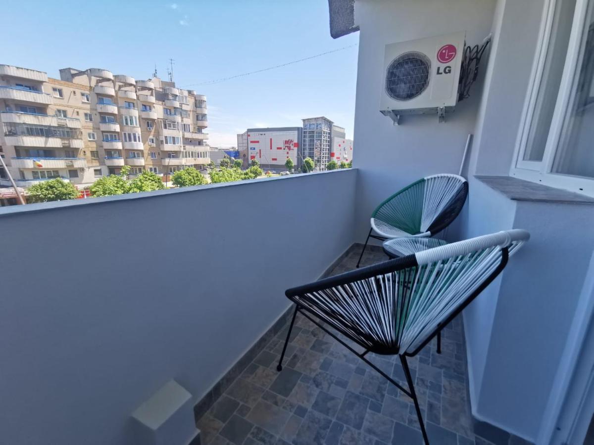 Apartament Regim Hotelier Deva Buitenkant foto
