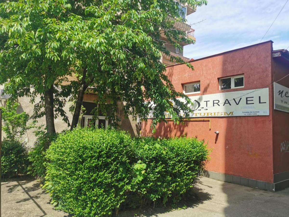 Apartament Regim Hotelier Deva Buitenkant foto